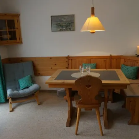 Paradies Lägenhet