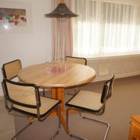 Paradies Lägenhet